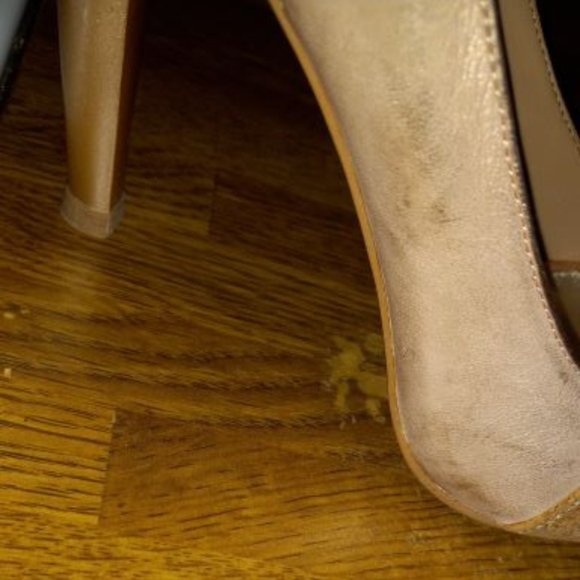 HEELS - Picture 6 of 7